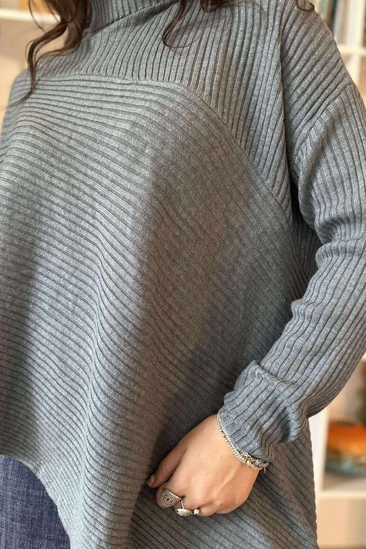 Bowie Asymmetric Turtle Neck Ribby Knit Pidgeon /28 =